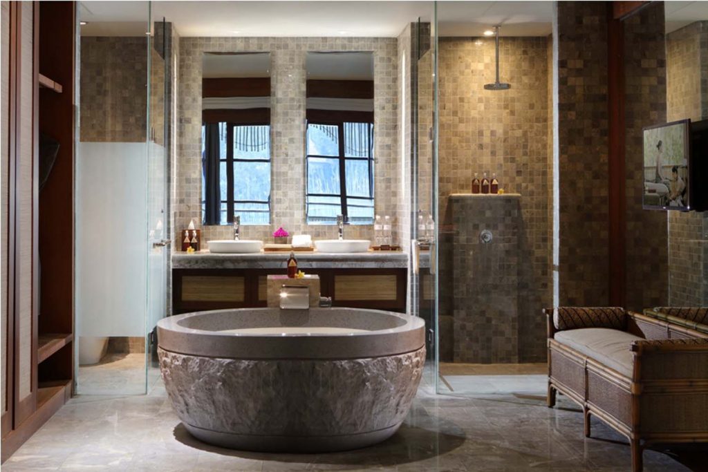 bathroom of alaya hotels, top 13 hotels in Ubud