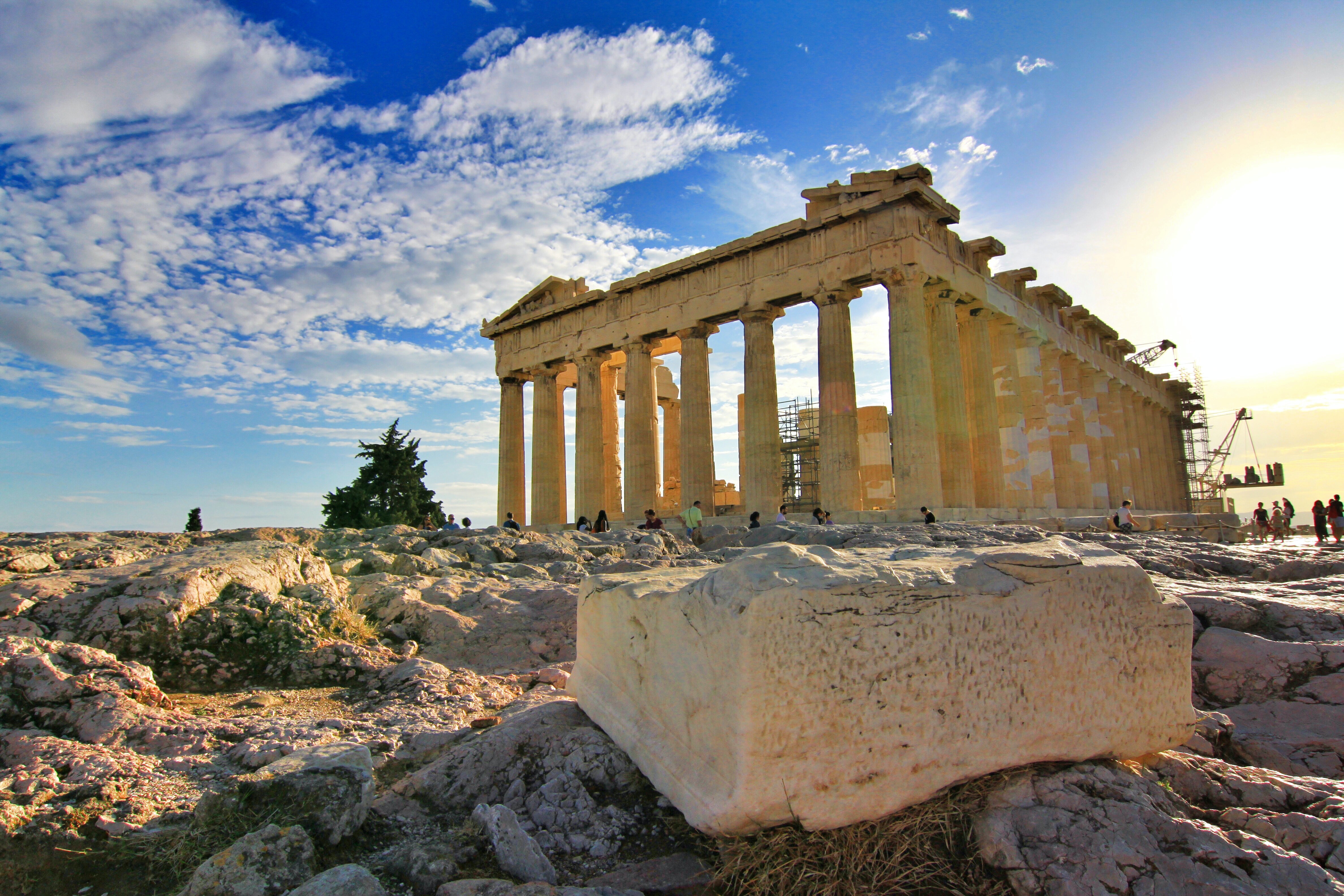 parthenon-athens-greece-summer-destinations-in-europe