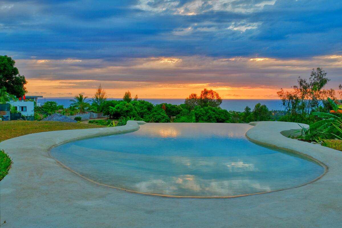 Infinity pool during sunset time in Villa Mulembo - Best 5 Airbnbs in MadagascarMadagascar